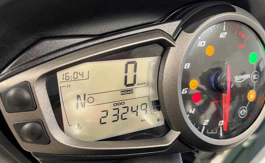 Angebot Triumph Street Triple S Bild 5: Angebot Triumph Street Triple S