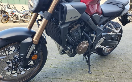 Neufahrzeug Honda CB650R E-Clutch - Bild 17