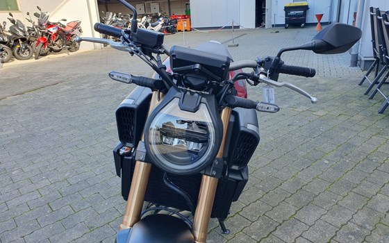 Neufahrzeug Honda CB650R E-Clutch - Bild 19