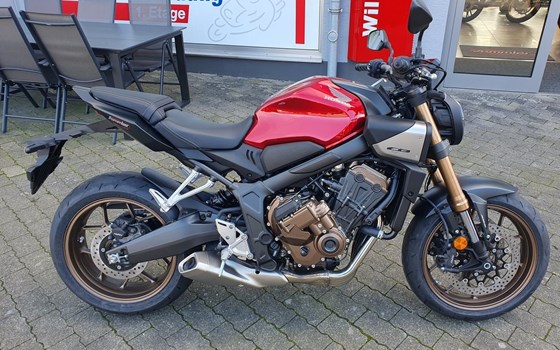 Neufahrzeug Honda CB650R E-Clutch - Bild 2