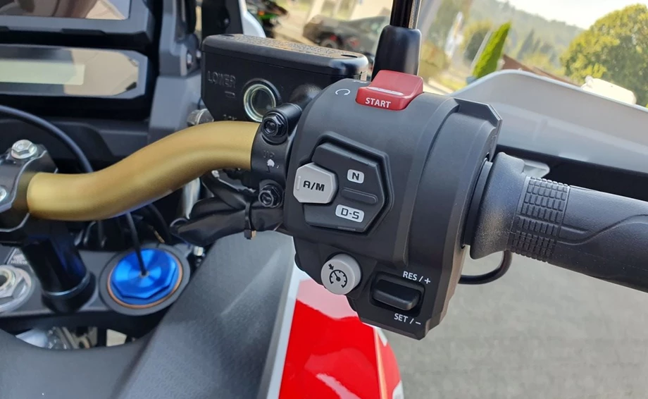 Angebot Honda CRF1100L Africa Twin Adventure Sports Bild 13: Angebot Honda CRF1100L Africa Twin Adventure Sports