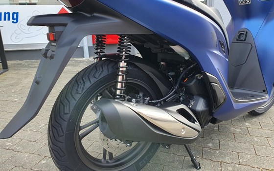 Gebrauchtmotorrad Honda SH125i - Bild 6