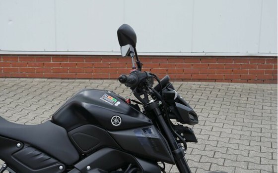 Gebrauchtmotorrad Yamaha MT-125 - Bild 6