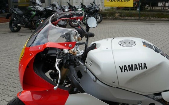 Gebrauchtmotorrad Yamaha XSR900 GP - Bild 12