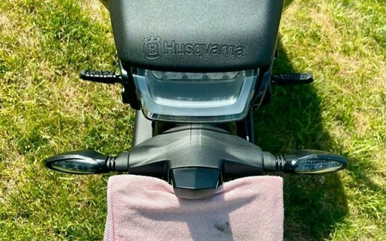 Gebrauchtmotorrad Husqvarna Vitpilen 401 - Bild 14