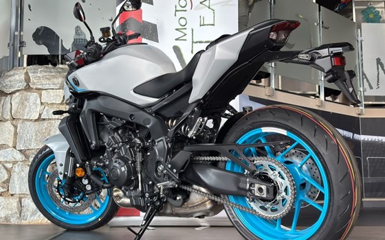 Gebrauchtmotorrad Yamaha MT-09 Y-AMT - Bild 8