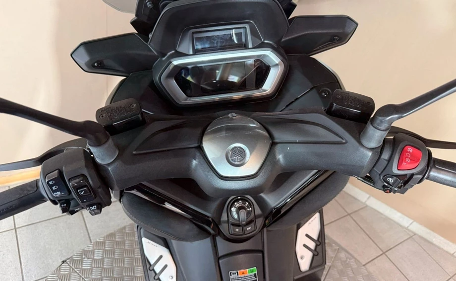 Angebot Yamaha XMAX 125 Tech MAX Bild 2: Angebot Yamaha XMAX 125 Tech MAX