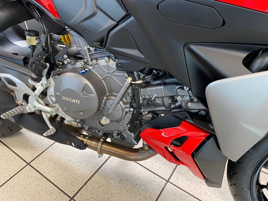Angebot Ducati Streetfighter V2 Bild 12: Angebot Ducati Streetfighter V2