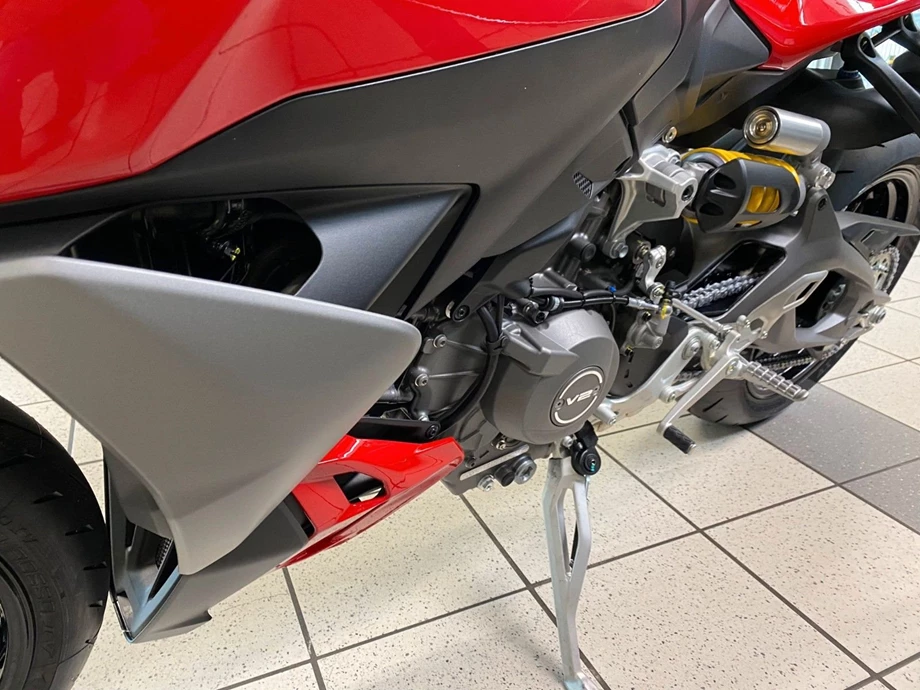 Angebot Ducati Streetfighter V2 Bild 15: Angebot Ducati Streetfighter V2