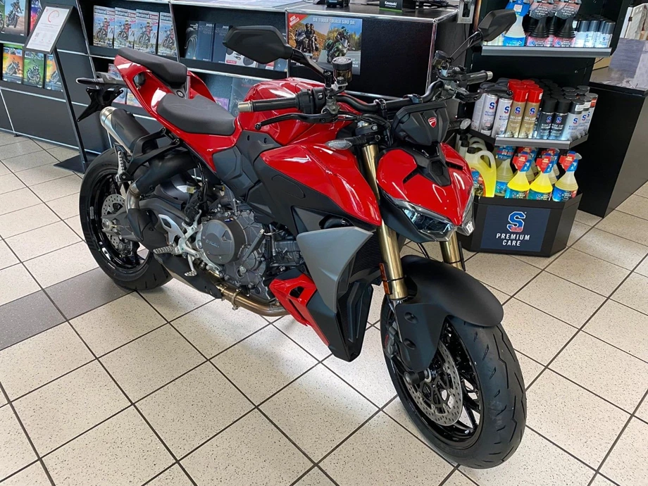 Angebot Ducati Streetfighter V2 Bild 3: Angebot Ducati Streetfighter V2
