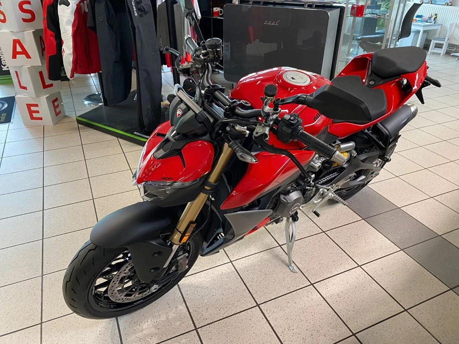 Angebot Ducati Streetfighter V2 Bild 6: Angebot Ducati Streetfighter V2
