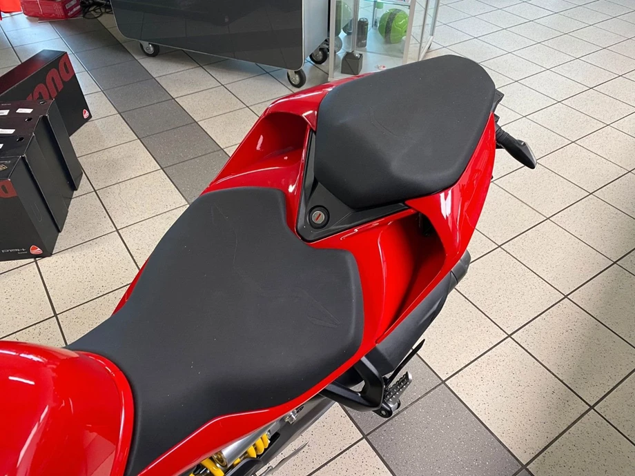 Angebot Ducati Streetfighter V2 Bild 7: Angebot Ducati Streetfighter V2