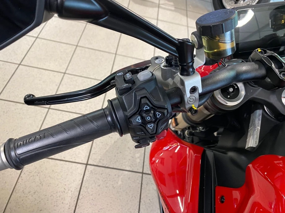 Angebot Ducati Streetfighter V2 Bild 9: Angebot Ducati Streetfighter V2