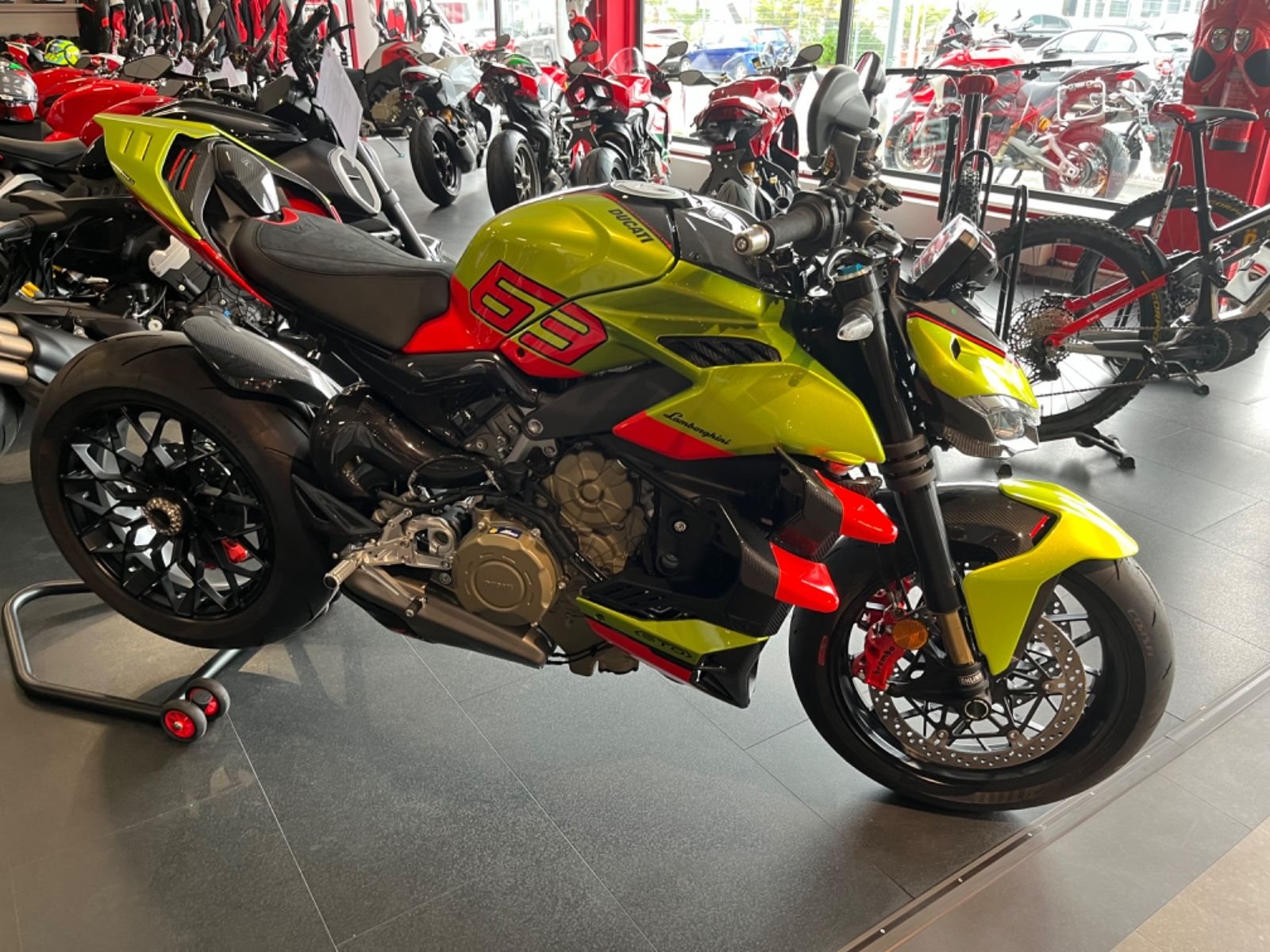 Ducati Streetfighter V4 Lamborghini