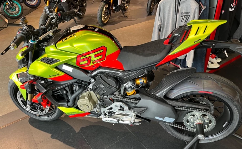 Angebot Ducati Streetfighter V4 Lamborghini Bild 3: Angebot Ducati Streetfighter V4 Lamborghini
