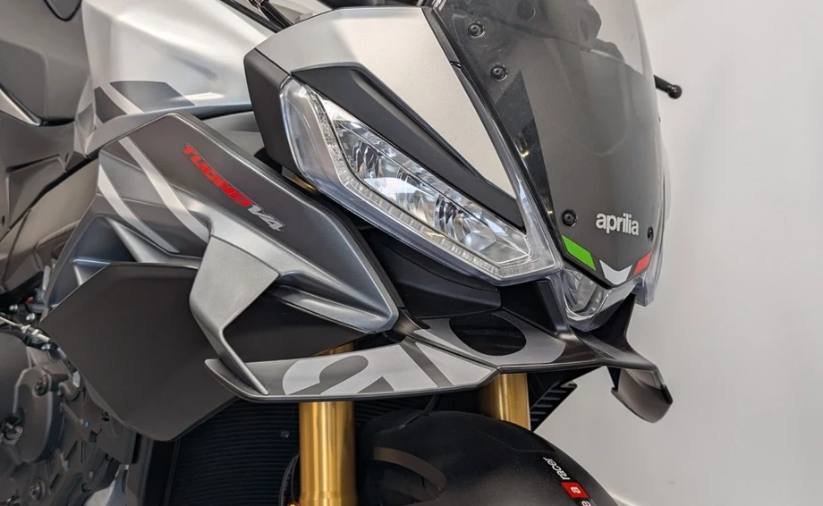 Angebot Aprilia Tuono V4 1100 Factory Bild 6: Angebot Aprilia Tuono V4 1100 Factory