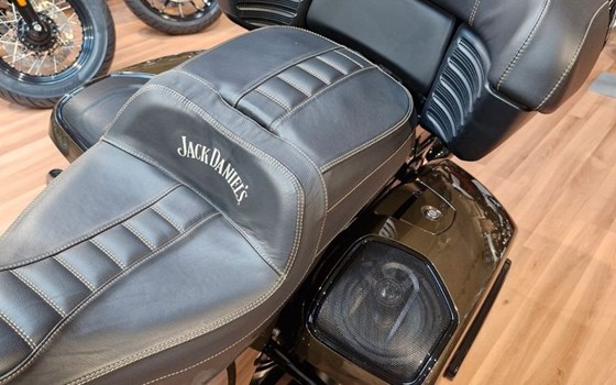 Gebrauchtmotorrad Indian Roadmaster Dark Horse - Bild 14