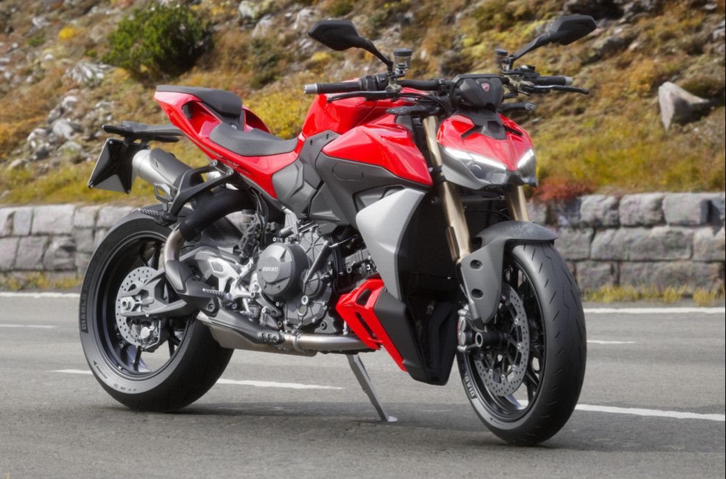 Ducati Streetfighter V2<br />verfügbar