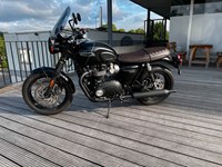 Gebrauchtmotorrad Triumph Bonneville T120 Black Edition*