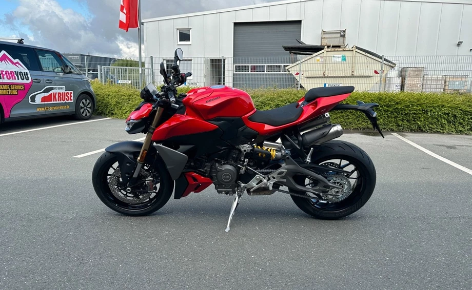 Angebot Ducati Streetfighter V2 Bild 4: Angebot Ducati Streetfighter V2