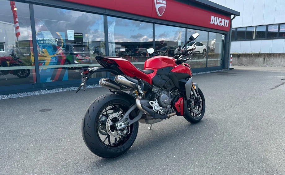 Angebot Ducati Streetfighter V2 Bild 7: Angebot Ducati Streetfighter V2