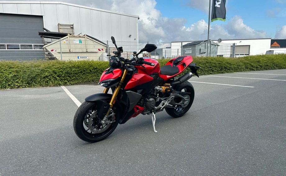 Angebot Ducati Streetfighter V2 S Bild 3: Angebot Ducati Streetfighter V2 S