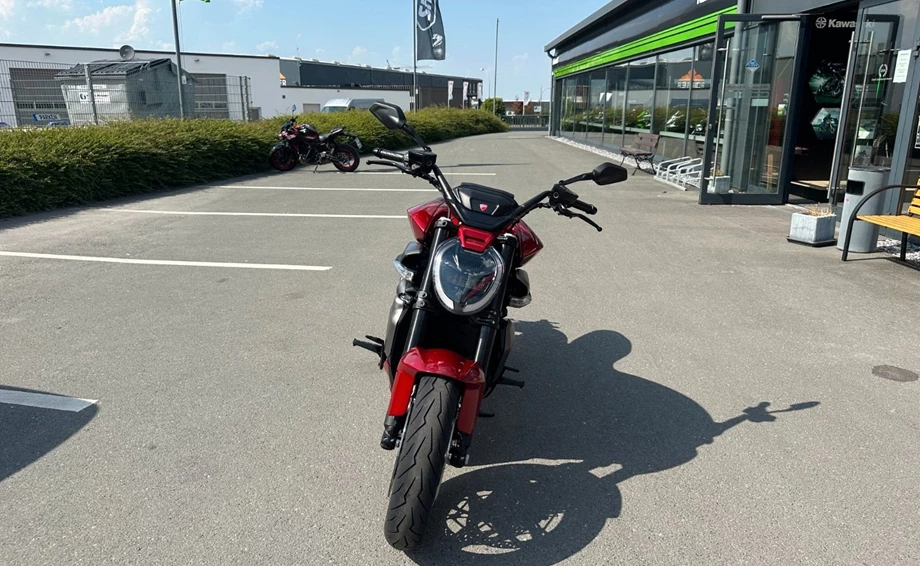 Angebot Ducati XDiavel V4 Bild 2: Angebot Ducati XDiavel V4