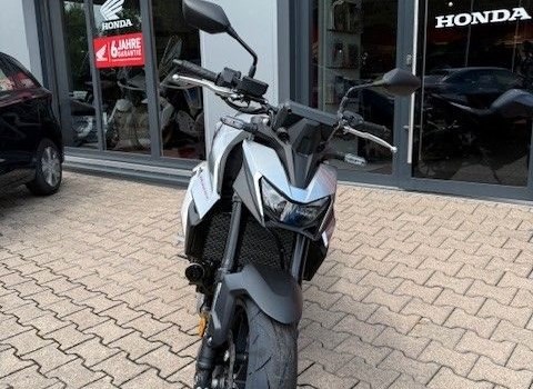 Neufahrzeug Honda CB750 Hornet - Bild 4