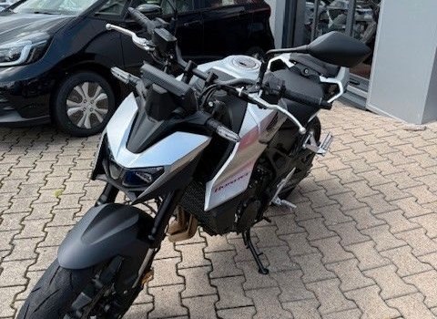 Neufahrzeug Honda CB750 Hornet - Bild 5