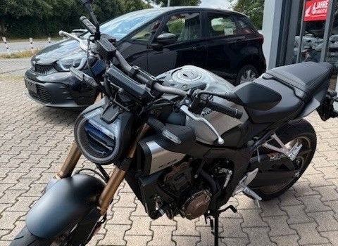 Neufahrzeug Honda CB650R E-Clutch - Bild 7
