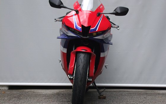 Neufahrzeug Honda CBR600RR - Bild 14 Neufahrzeug Honda CBR600RR - Bild 14