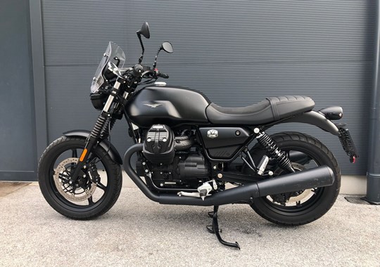 GEBRAUCHTFAHRZEUG Moto Guzzi V7 Stone