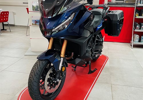 Honda NT1100 DCT Electronic Suspension