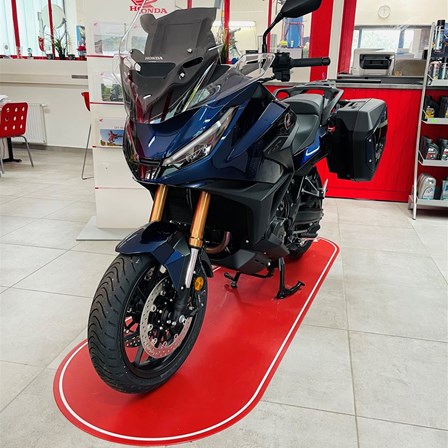 Honda NT1100 DCT Electronic Suspension