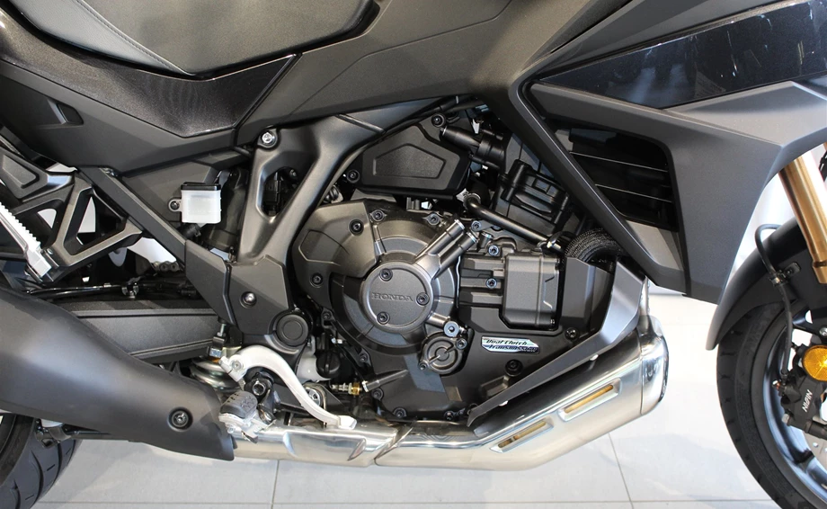 Offer Honda NT1100 DCT Electronic Suspension Bild 3: Offer Honda NT1100 DCT Electronic Suspension