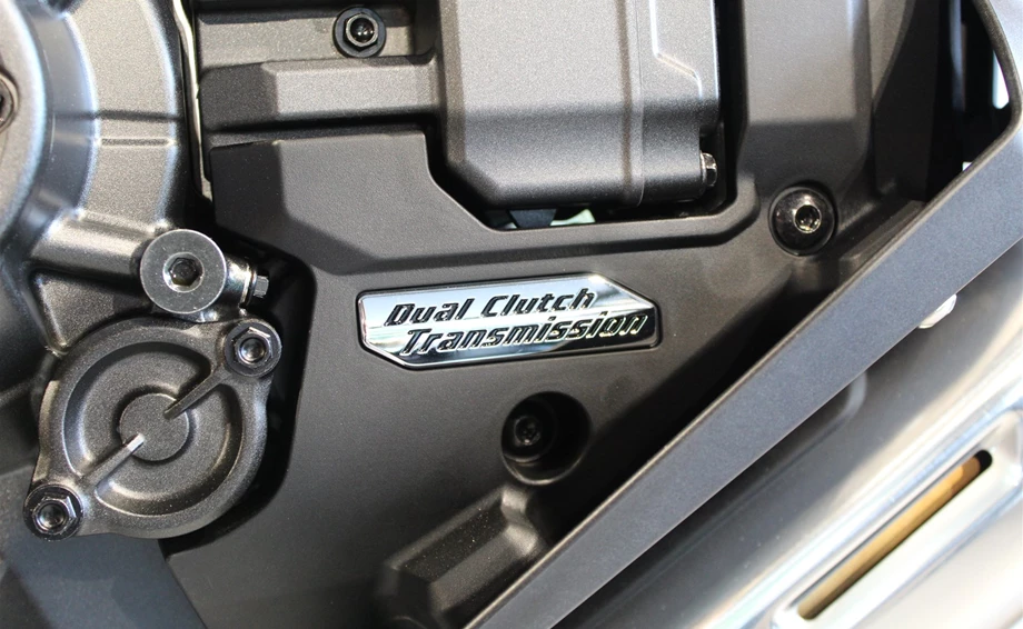 Offer Honda NT1100 DCT Electronic Suspension Bild 4: Offer Honda NT1100 DCT Electronic Suspension