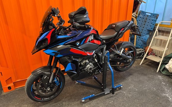 Gebrauchtmotorrad BMW M 1000 XR - Bild 1 Gebrauchtmotorrad BMW M 1000 XR - Bild 1