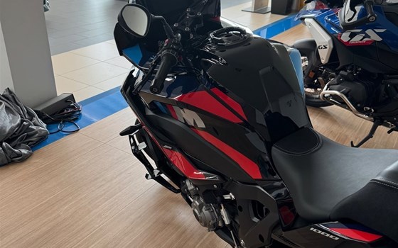 Gebrauchtmotorrad BMW M 1000 XR - Bild 3 Gebrauchtmotorrad BMW M 1000 XR - Bild 3