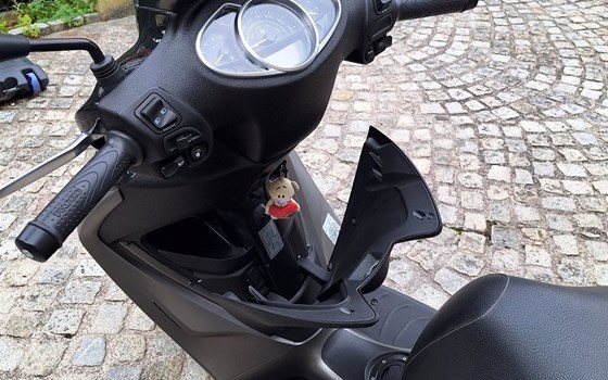 Gebrauchtmotorrad Piaggio Medley 125 S - Bild 6 Gebrauchtmotorrad Piaggio Medley 125 S - Bild 6