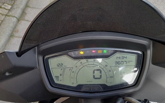 Gebrauchtmotorrad Aprilia Tuono 125 - Bild 4