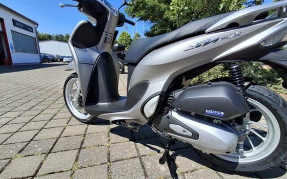 Neufahrzeug Honda SH125i - Bild 5