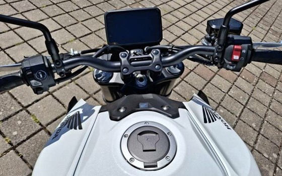 Neufahrzeug Honda CB1000 Hornet - Bild 11