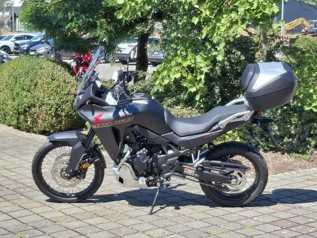 Offer Honda XL750 Transalp Bild 3: Offer Honda XL750 Transalp