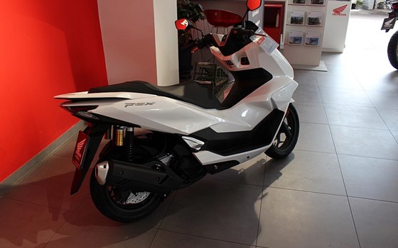 Neufahrzeug Honda PCX125 - Bild 3 Neufahrzeug Honda PCX125 - Bild 3