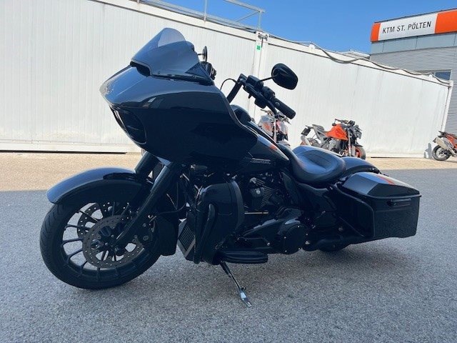Harley-Davidson Touring Road Glide Special FLTRXS (Vivid Black) - Bild 11