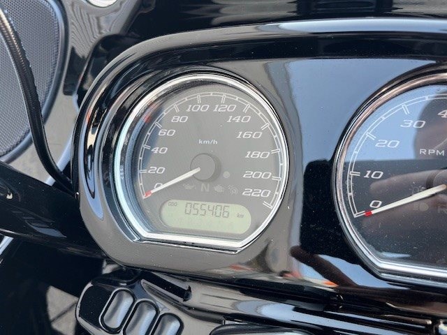 Harley-Davidson Touring Road Glide Special FLTRXS (Vivid Black) - Bild 15
