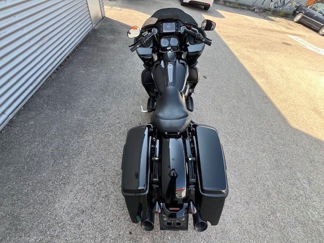 Harley-Davidson Touring Road Glide Special FLTRXS (Vivid Black) - Bild 9