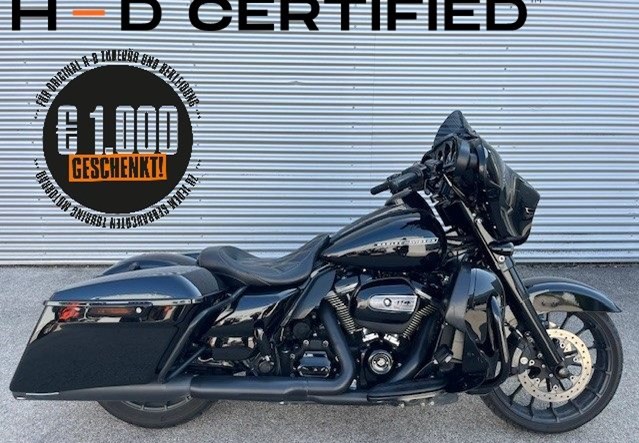 Harley-Davidson Touring Street Glide Special FLHXS (Vivid Black)