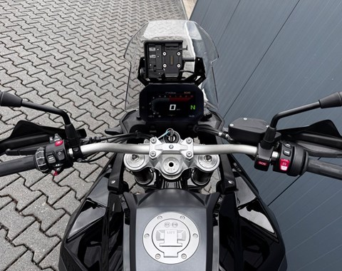 zum Vergrössern bitte anklicken!