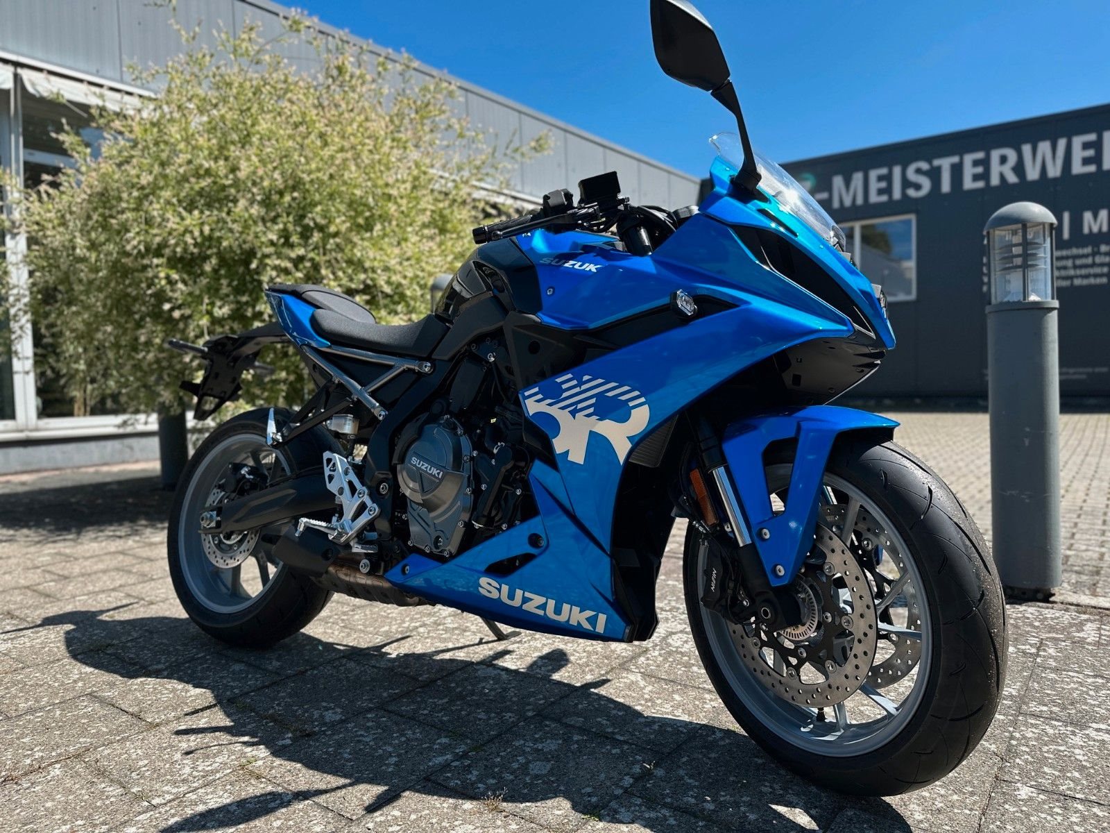 Suzuki GSX-8R